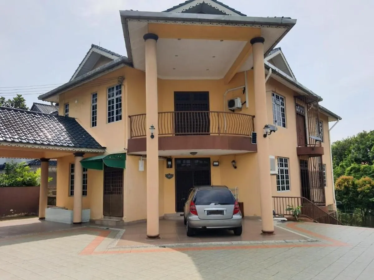 2Nd Floor Of A Bunglow House At Nong Chik, Jb Johor Bahru